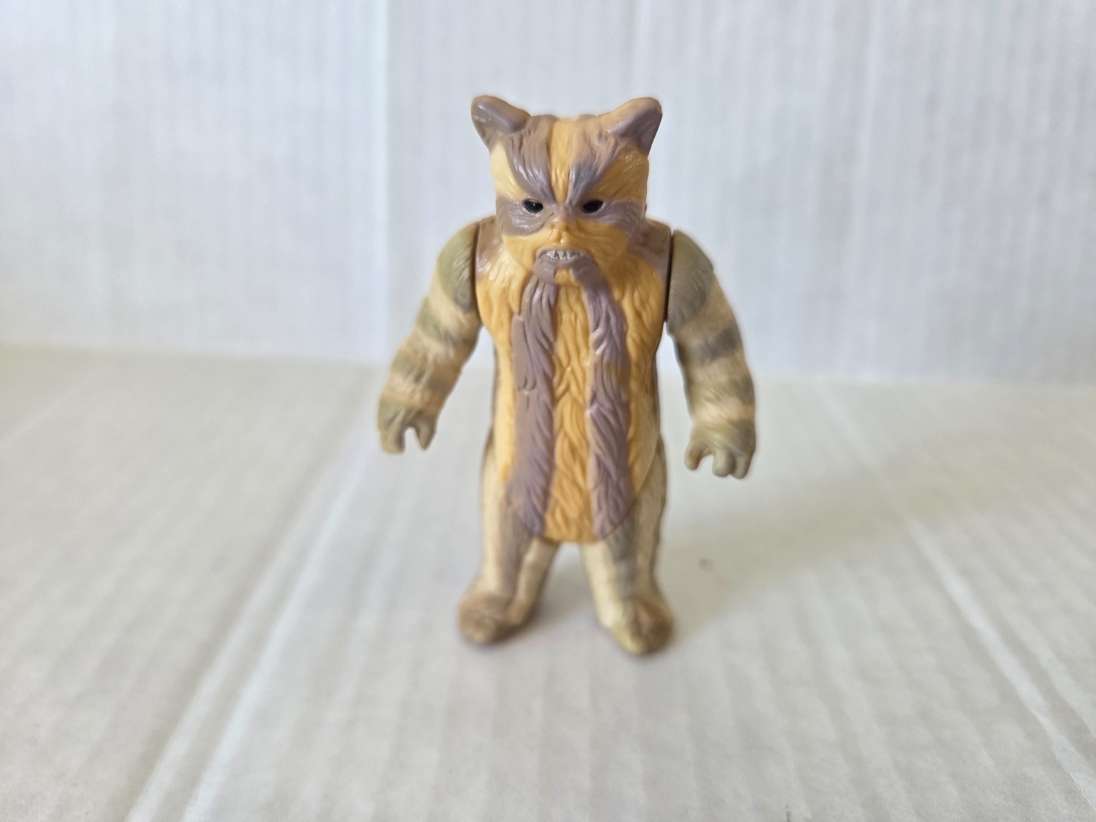 Vintage 1983 Kenner Star Wars ROTJ Logray Medicine Man Ewok Figura COO HK