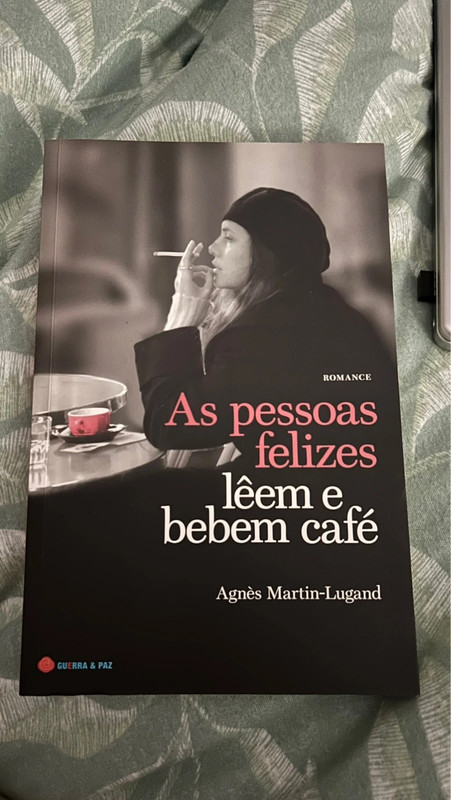 Livro “As pessoas felizes lêem e bebem café”