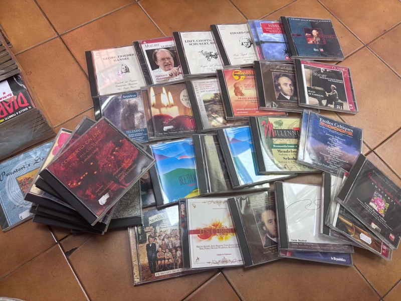A51 Stock  c’è musica classica 36