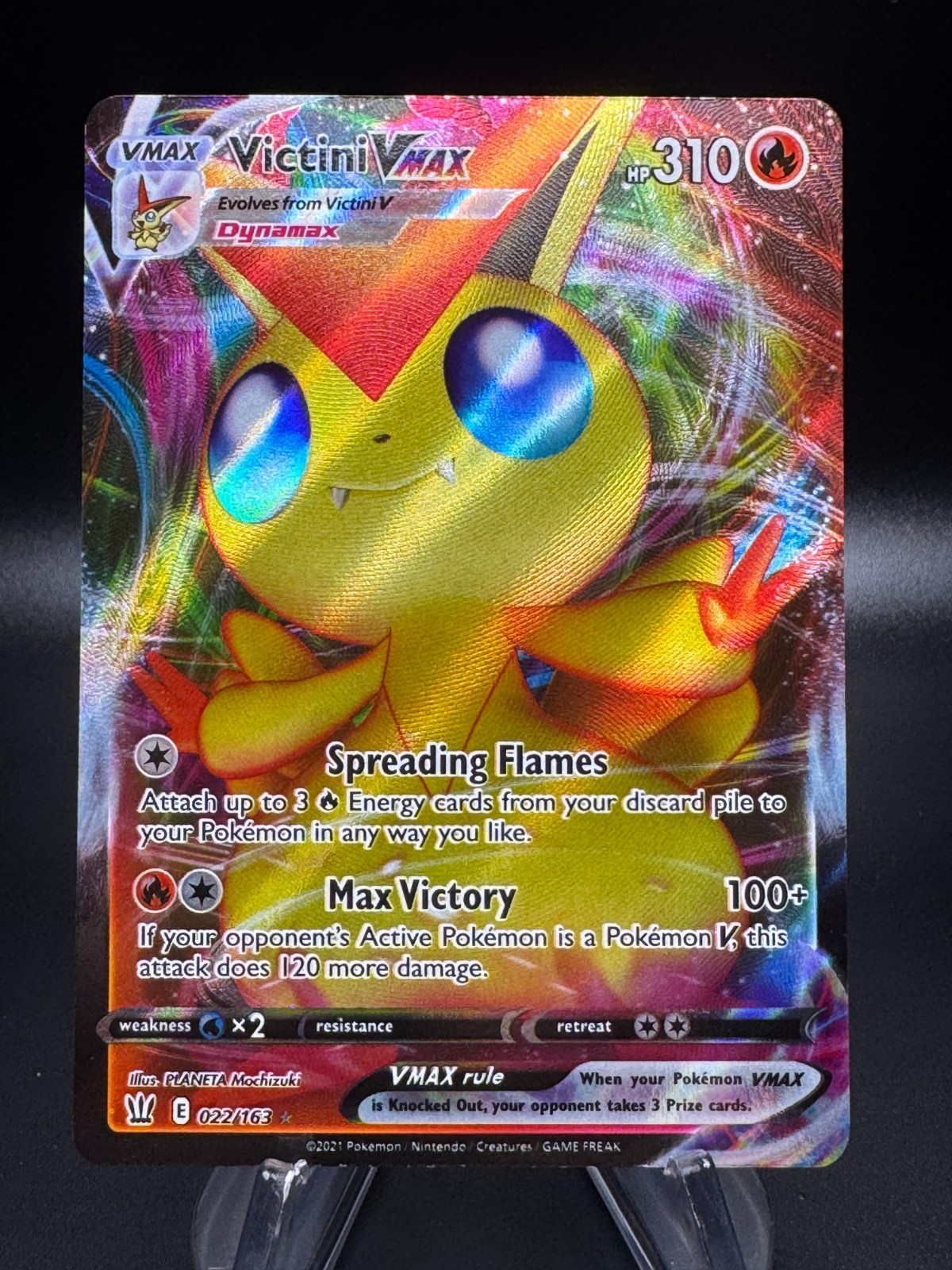 Pokemon Scudo Spada Stili di Battaglia VICTINI VMAX Ultra Rara #022/163