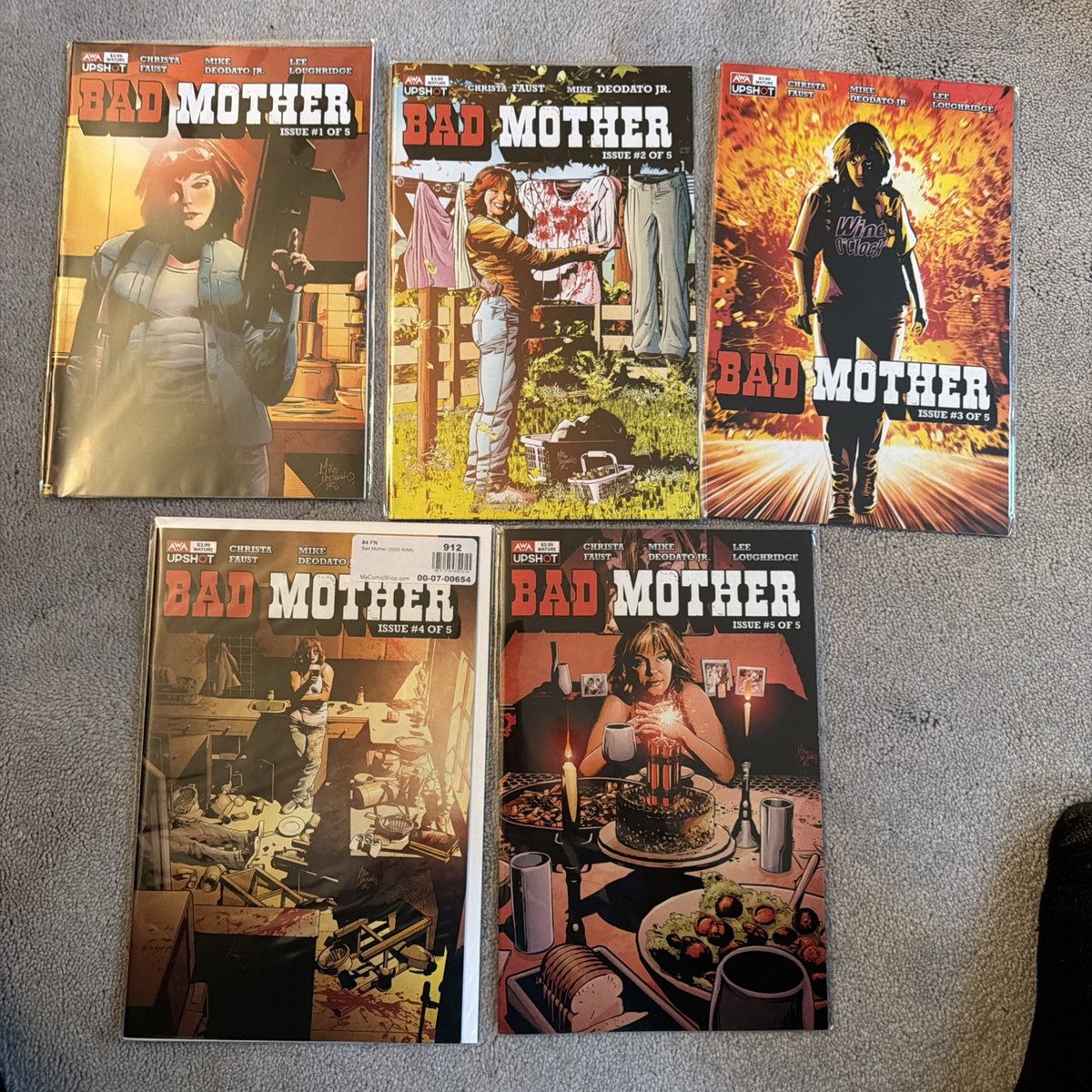 Bad Mother fumetto AWA Upshot set completo 1 2 3 4 5 quasi nuovo Faust/Deodato