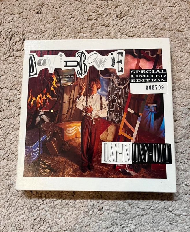 David Bowie Day-In Day-Out Limited Edition Red Vinyl 7” Box Set EAX 230