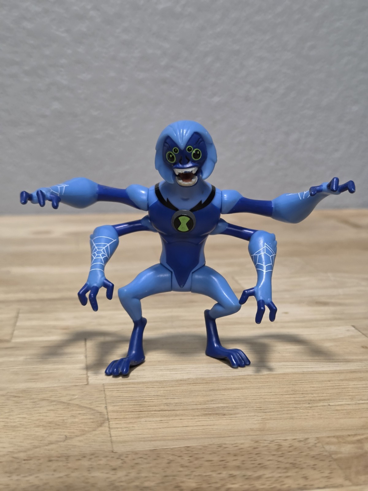 Modellino Ben 10 Spidermonkey Defender 4" Alien Force CN Bandai 2009 senza coda