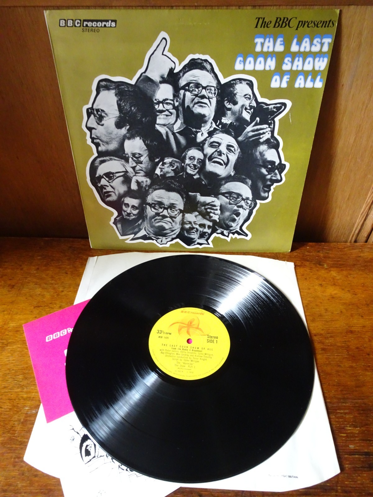 The Goons - The Last Goon Show Of All   (LP)  c/w Rare Theatre Card Insert