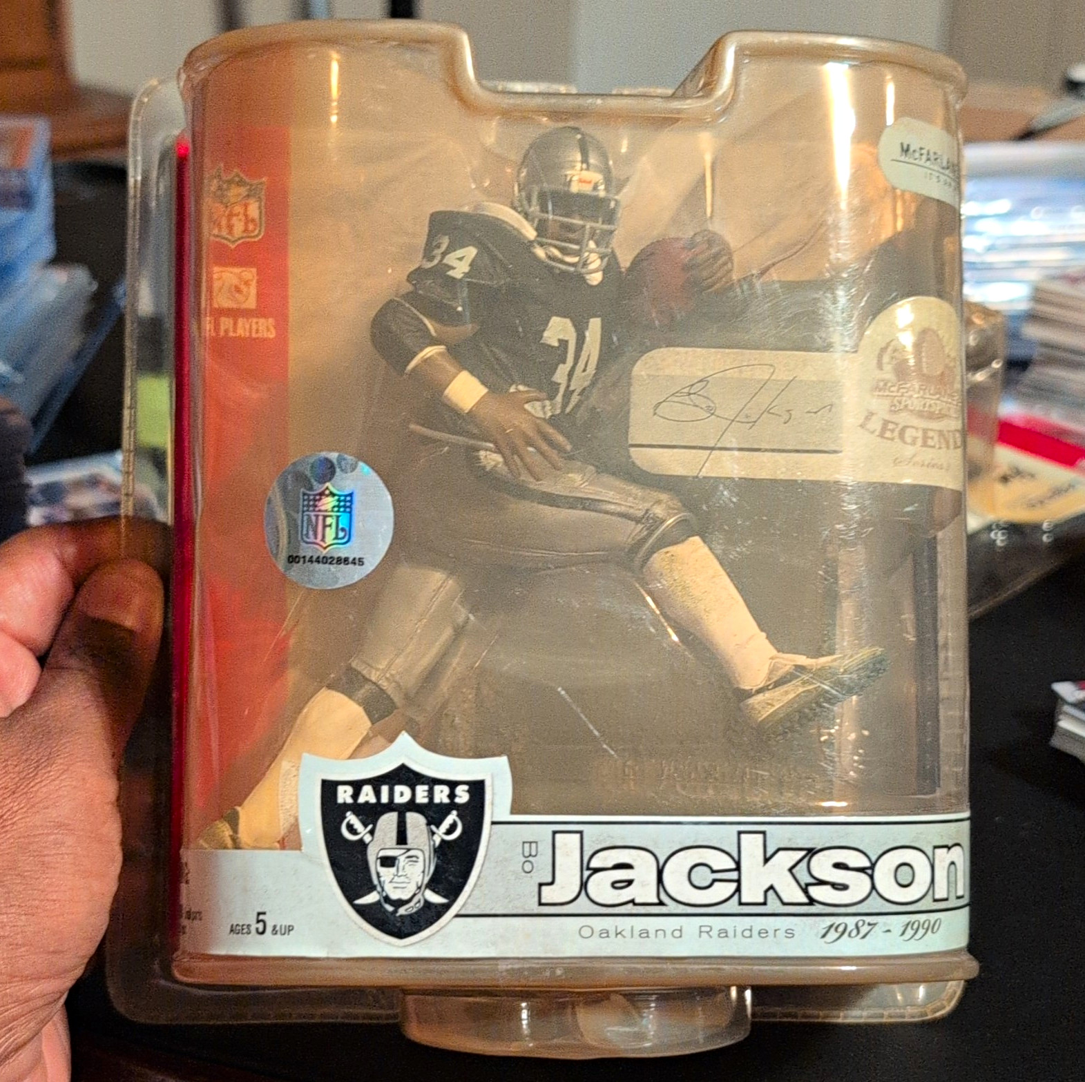 Modellino McFarlane Toys Sports Picks Legends Bo Jackson Raiders #34 in scatola 2007