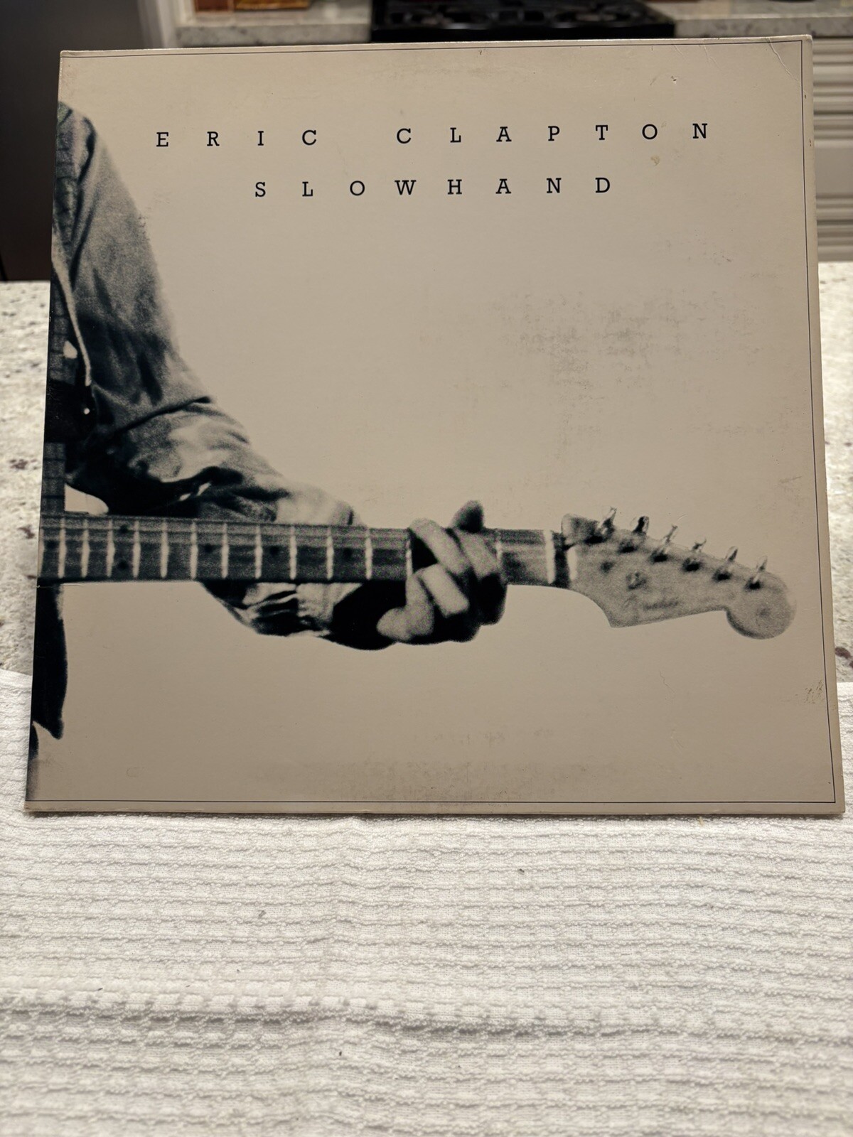 ERIC CLAPTON 1977 LP "SLOWHAND" ON CLASSIC ROCK VINTAGE VINYL! WONDERFUL TONIGHT