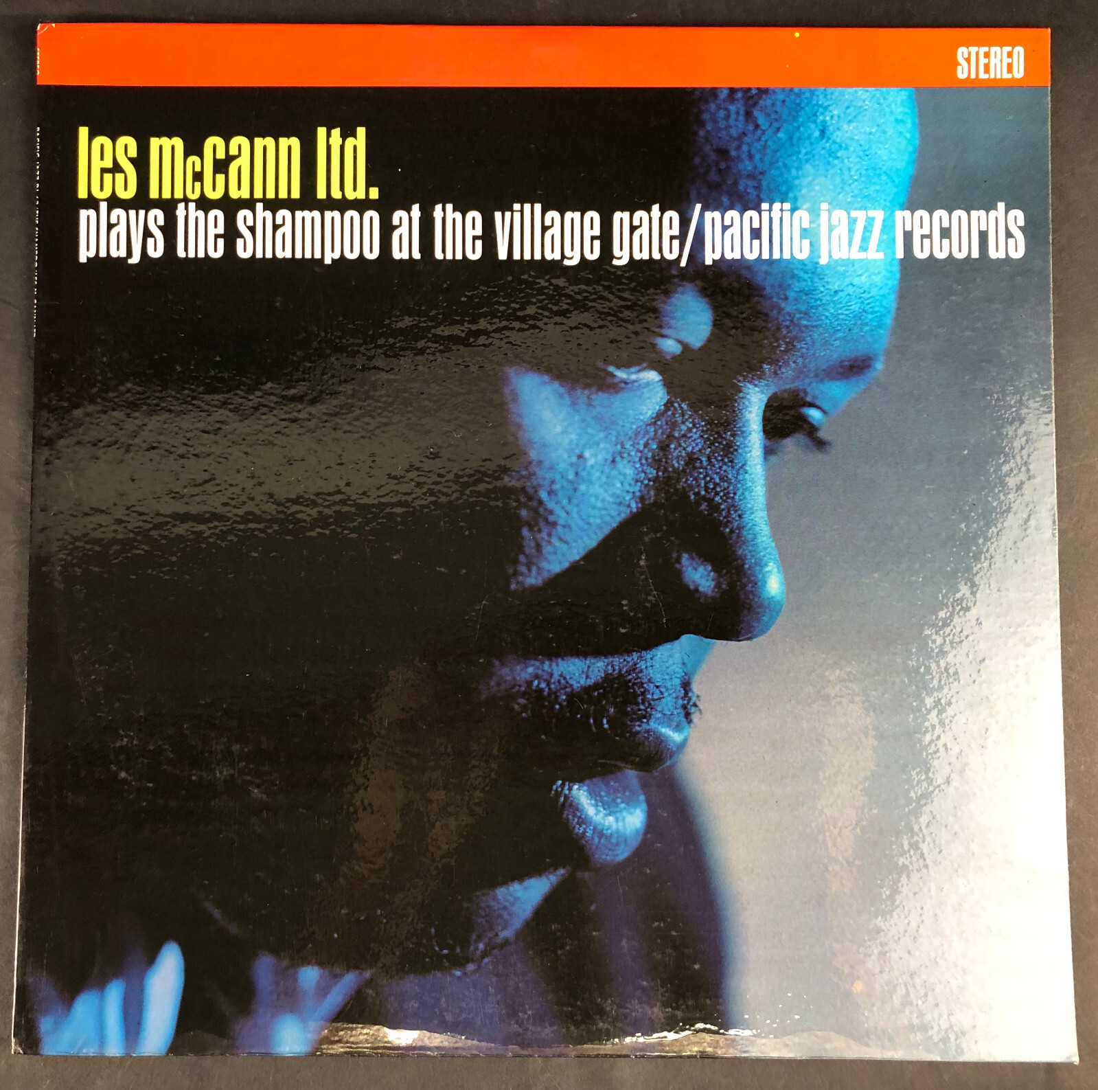 12''LP LES McCann - Plays The Shampoo At The Village Gate - marbled red/black