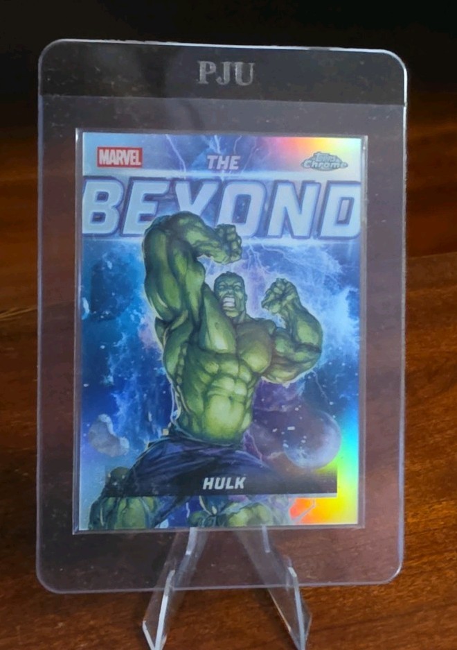 2026 Topps Chrome Marvel - L'Aldilà - Il rifrattore di Hulk SP