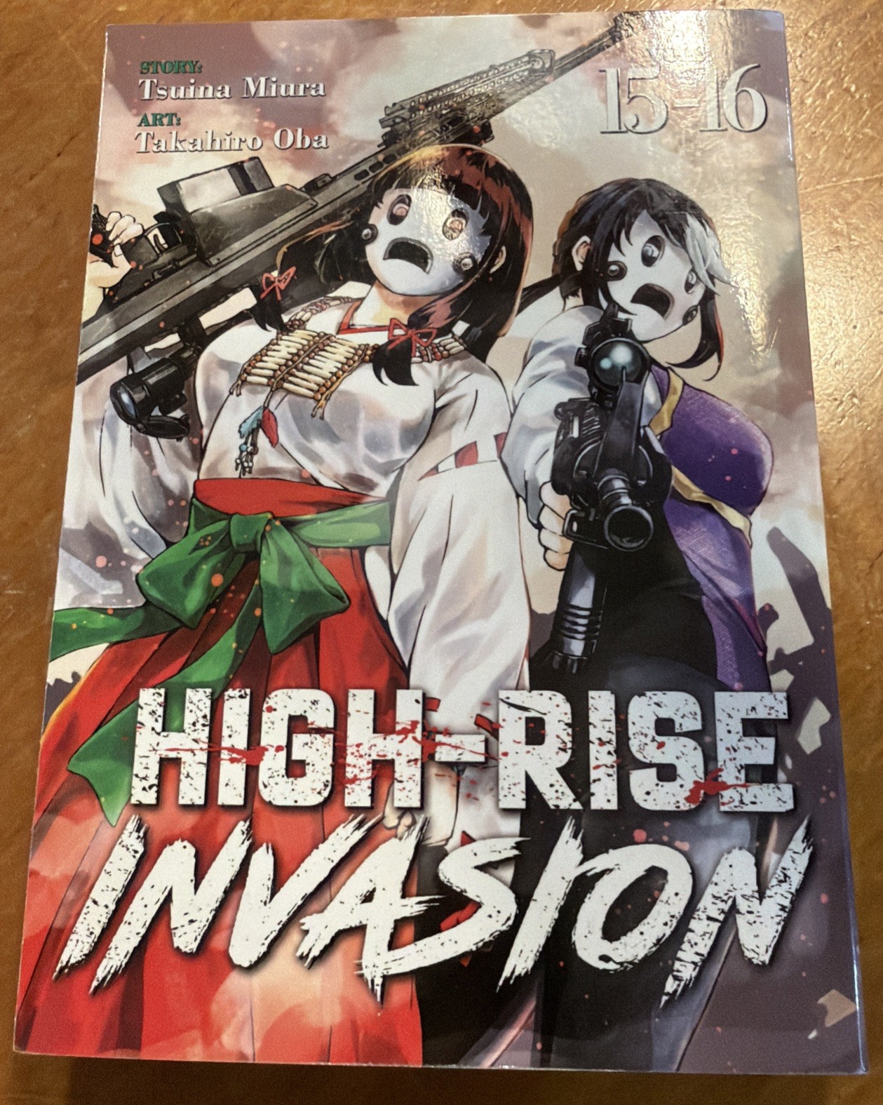 Volumi manga High-Rise Invasion 15-16 Tsuina Miura Takahiro Oba usati