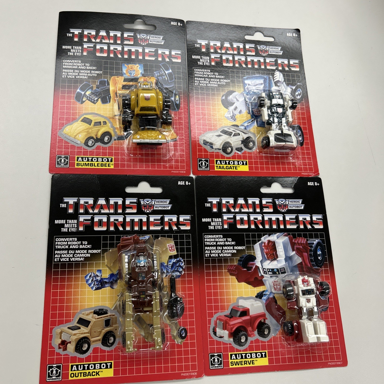 Hasbro Transformers G1 ristampa Bumblebee Swerve Outback portellone posteriore Walmart NUOVO LOTTO