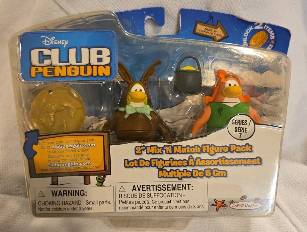 Disney Club Pinguino 2" Mix 'N Match Serie 7 Abito Trifoglio e Coniglietto Cioccolato