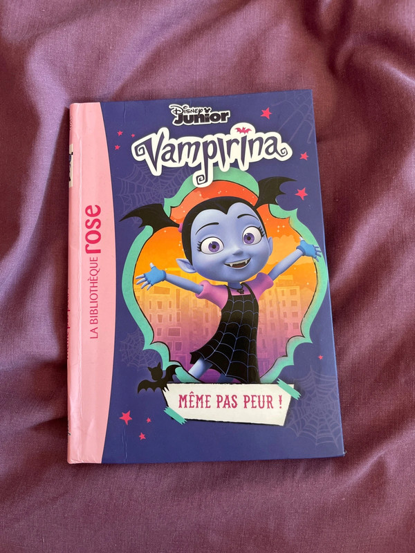 Livre Vampirina