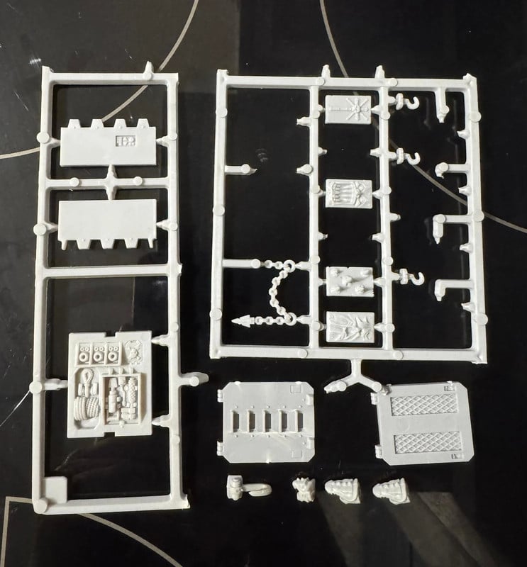 Vehicles Rhino Predator Destructor Annihilator Chaos Space Marine CSM Warhammer 40k Bits 2
