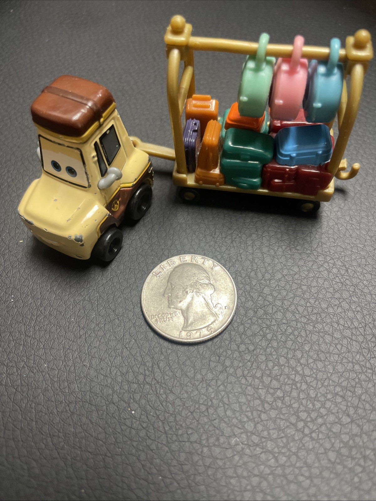 Disney Planes Grand Fusel Lodge TED YALE con carrello bagagli Bell Hop Car
