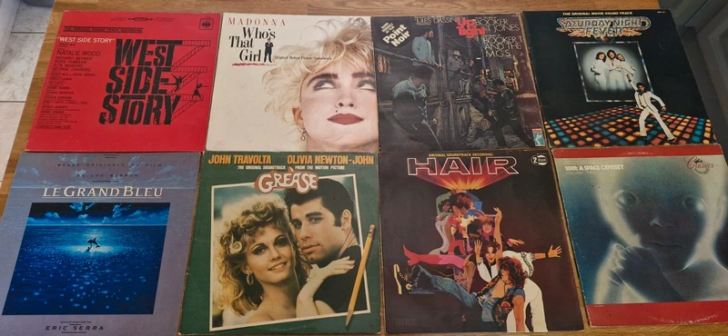 Lot 18 vinyles BO film