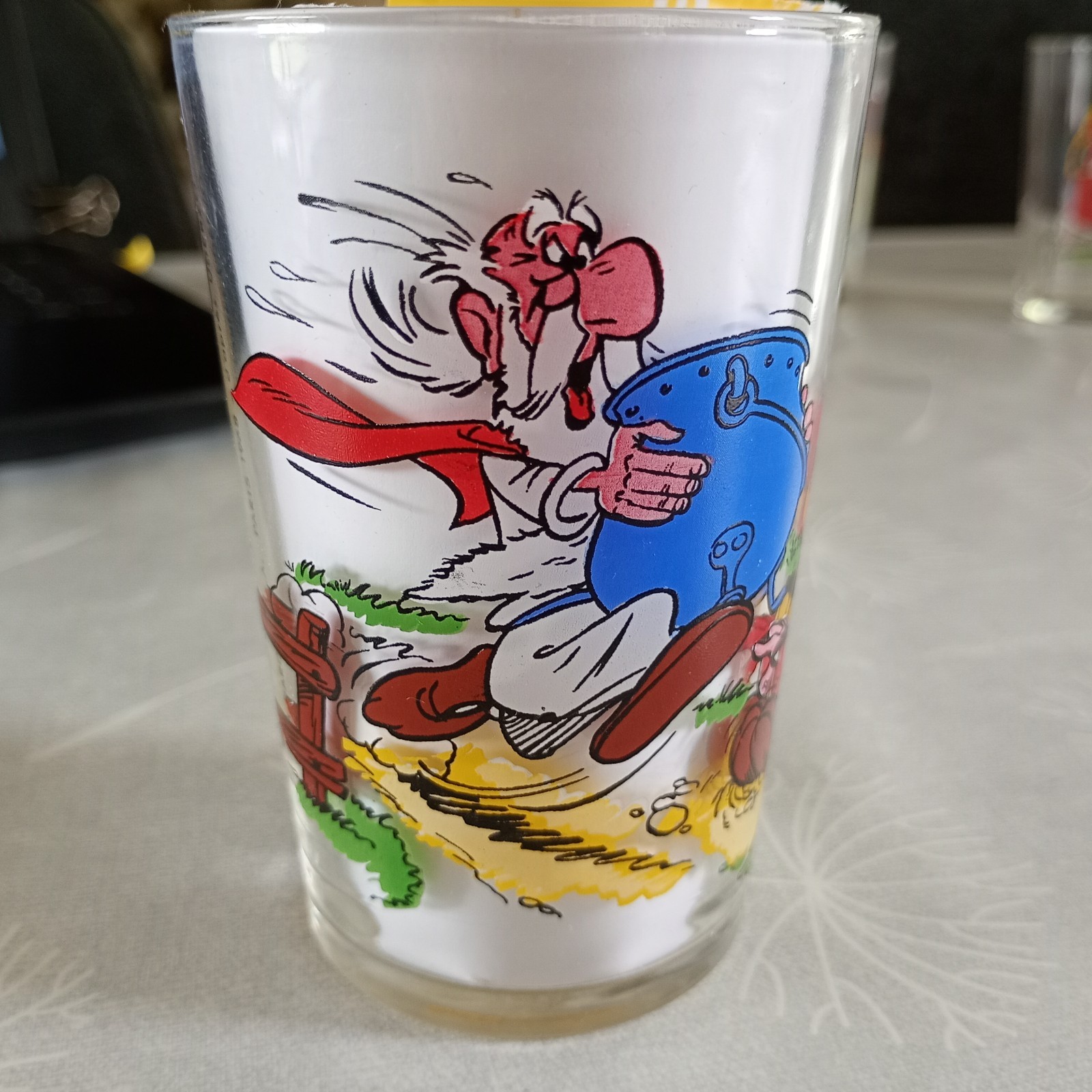 AMORA verre moutarde vintage ancien - ASTERIX / PANORAMIX - DARGAUD 1968