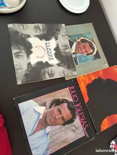 4 vinyles
