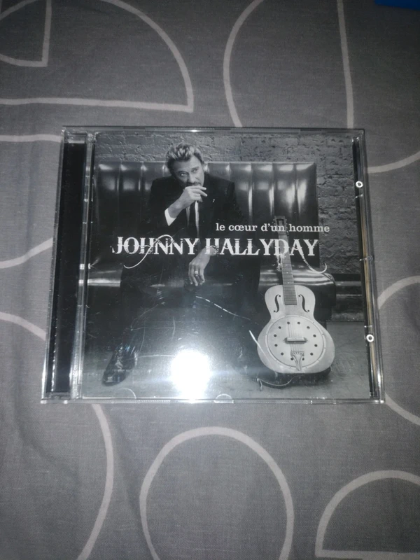 CD johnny Hallyday le coeur d'un homme