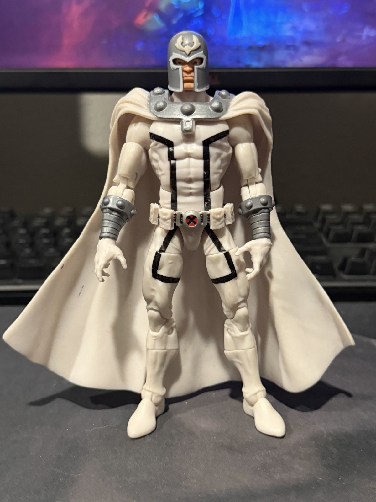 Magneto (Costume Bianco) Action Figure Casa delle X Leggende Marvel Sciolto 