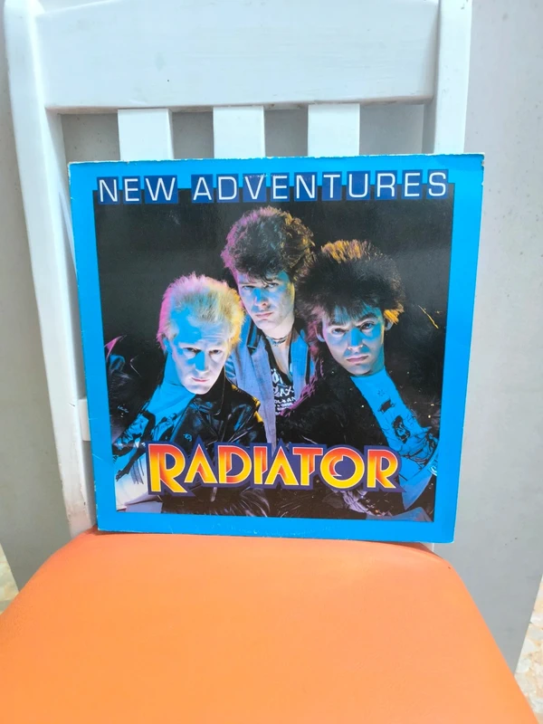 Vinilo Lp New Adventures – Radiator