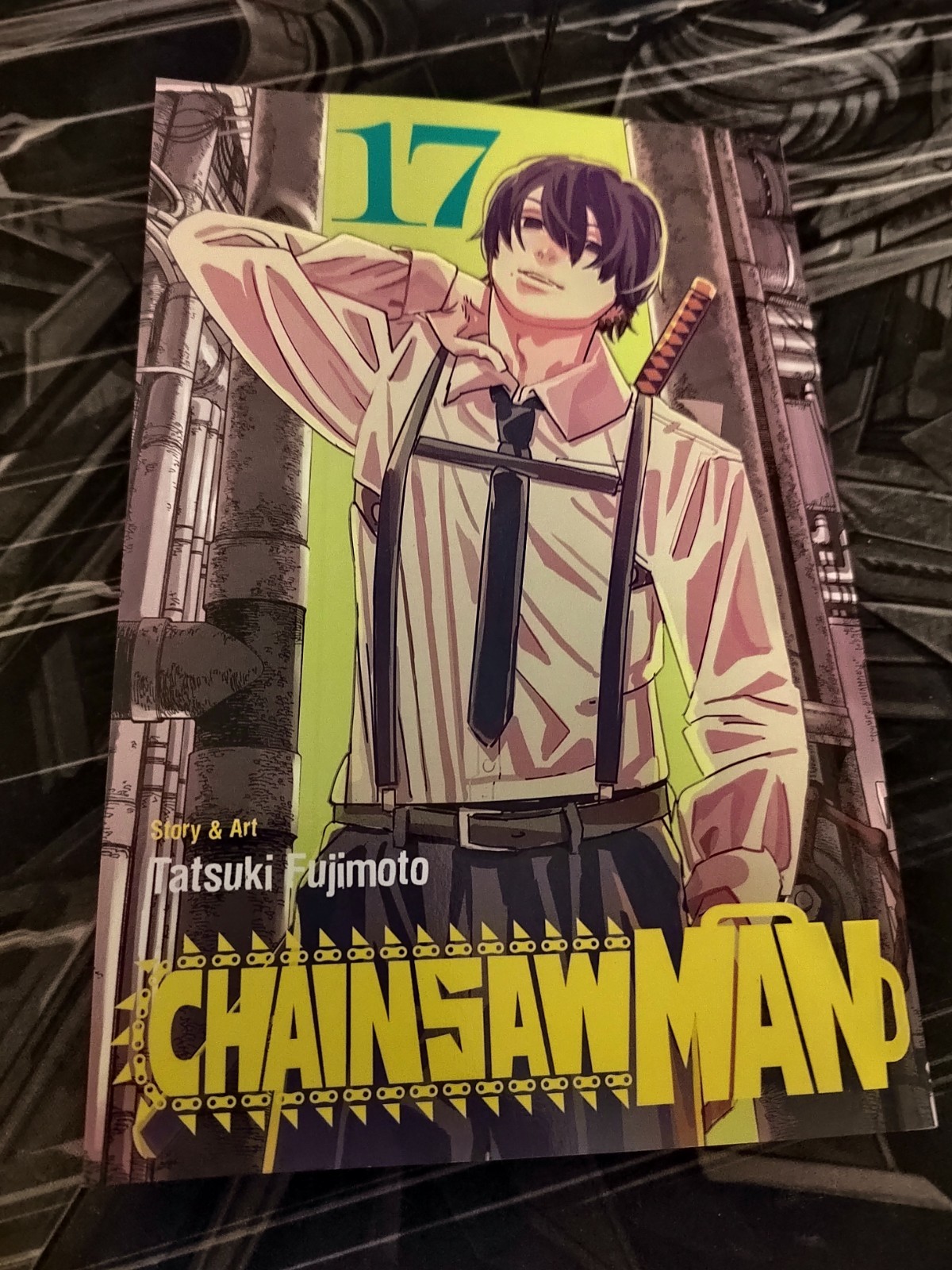 Chainsaw Man Manga Volume 17 - Tatsuki Fujimoto