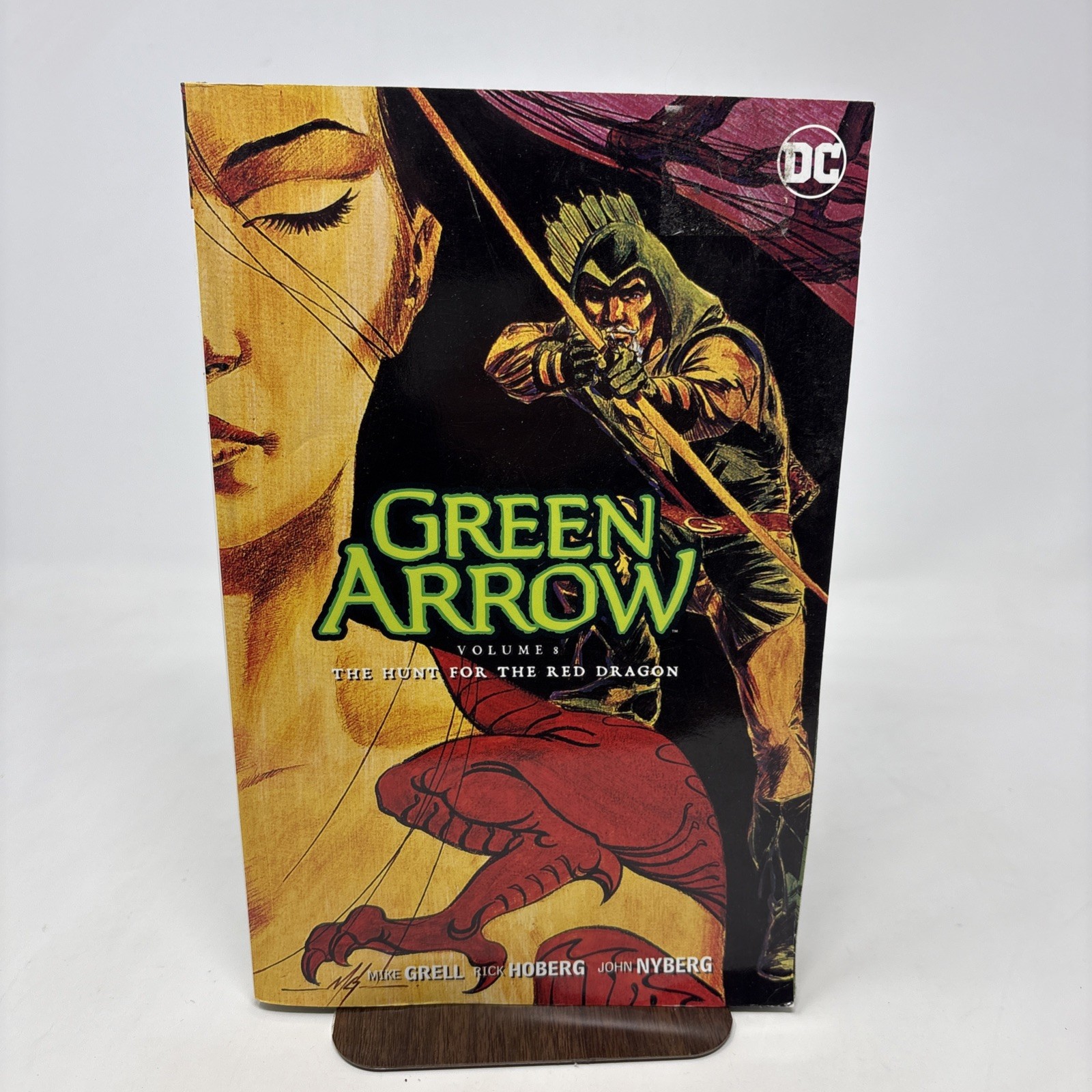 Green Arrow Volume 8: The Hunt for the Red Dragon TPB DC 1st Print (2017)