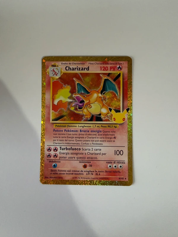 charizard 4/102 gold 30th anniversario ita