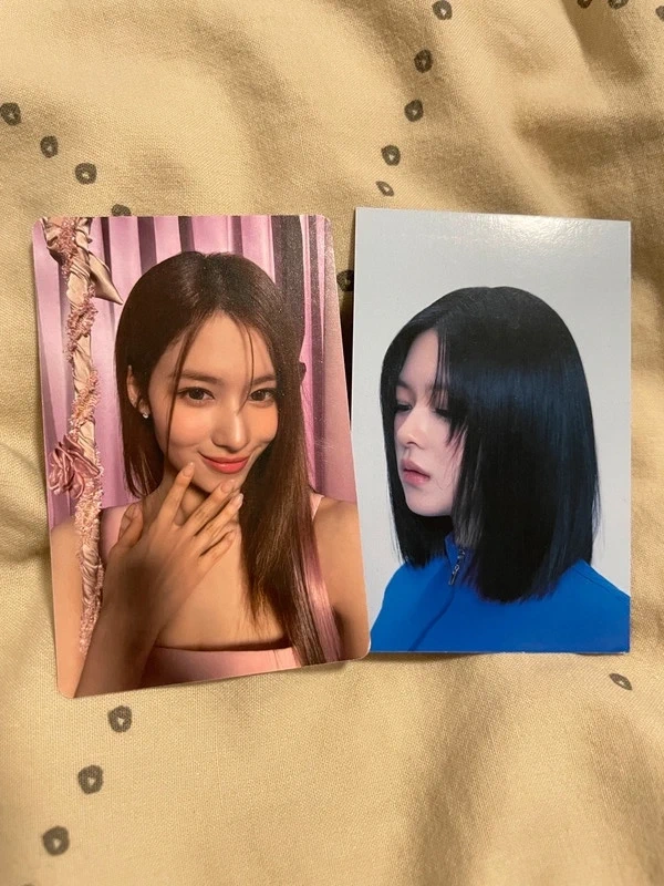 Twice sana & jeongyeon pcs