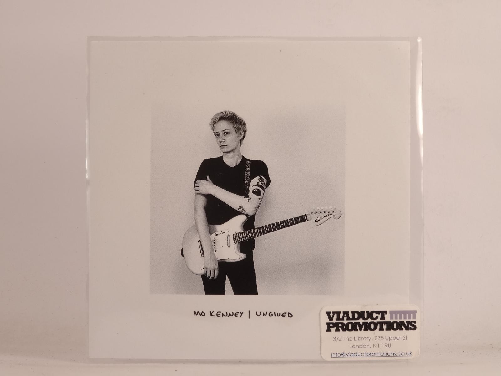 MO KENNY UNGLUED (F30) 1 Track Promo CD Single plus Picture Sleeve 