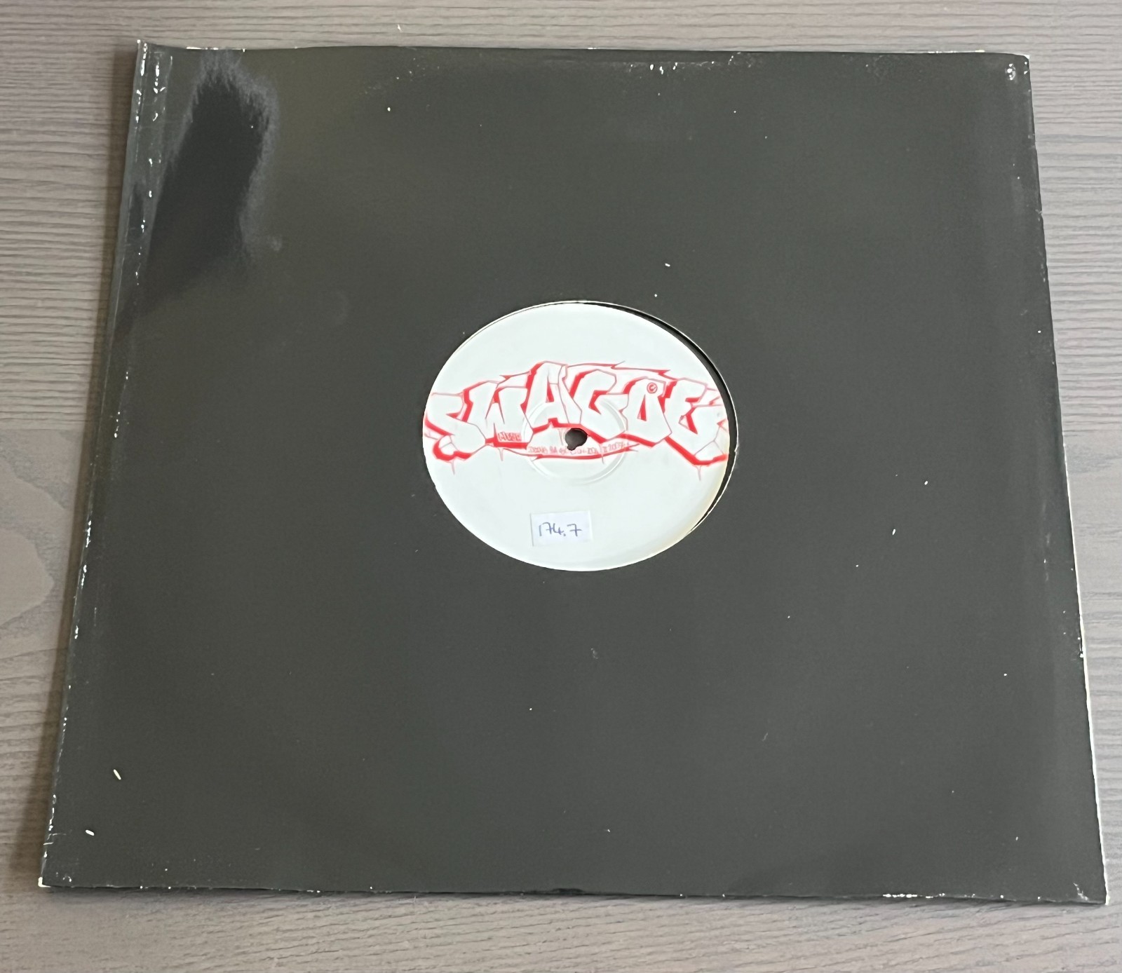 Benny Page / Rhythm Beater – Pinball / Midget With A Bora (12" Vinyl) DnB