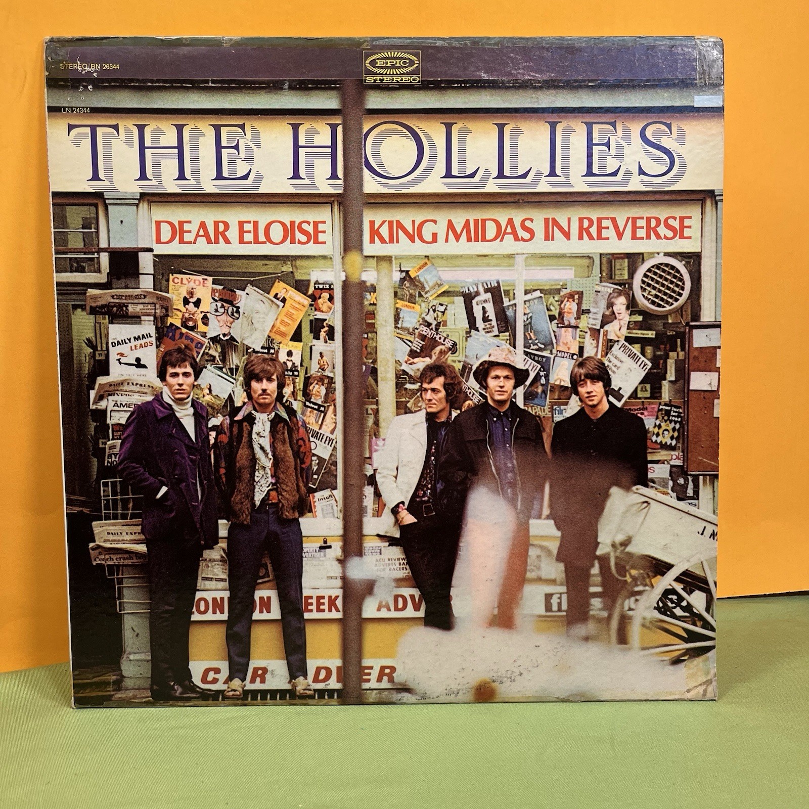 HOLLIES Dear Eloise/King Midas In Reverse U.S. LP, Epic BN 26344 stereo, VG+/EX!