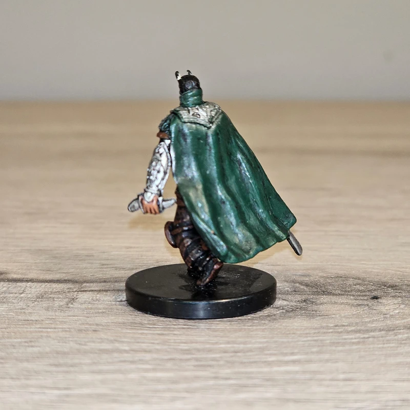 Dungeons & Dragons Miniatures – War Drums 58/60 – Tiefling Blademaster – Uncommon
