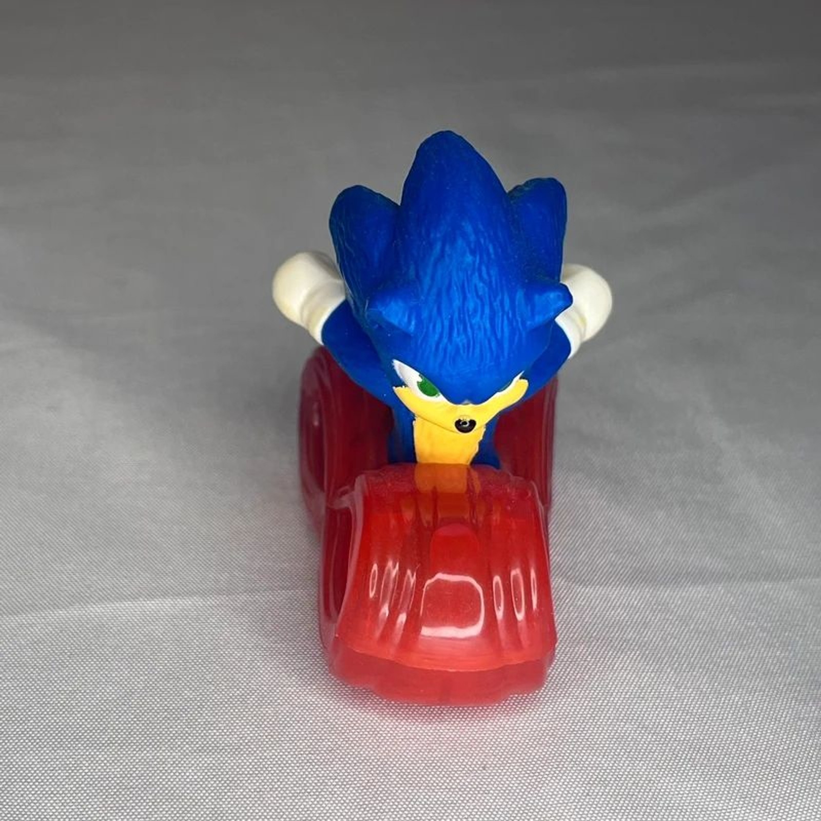 Giocattolo Sonic the Hedgehog 2 McDonald's 2021 - Sonic on Red Racer Vehicle