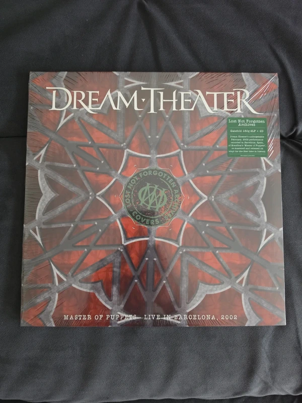 Dream Theater - Master of puppets - live in barcelona 2002 vinyle
