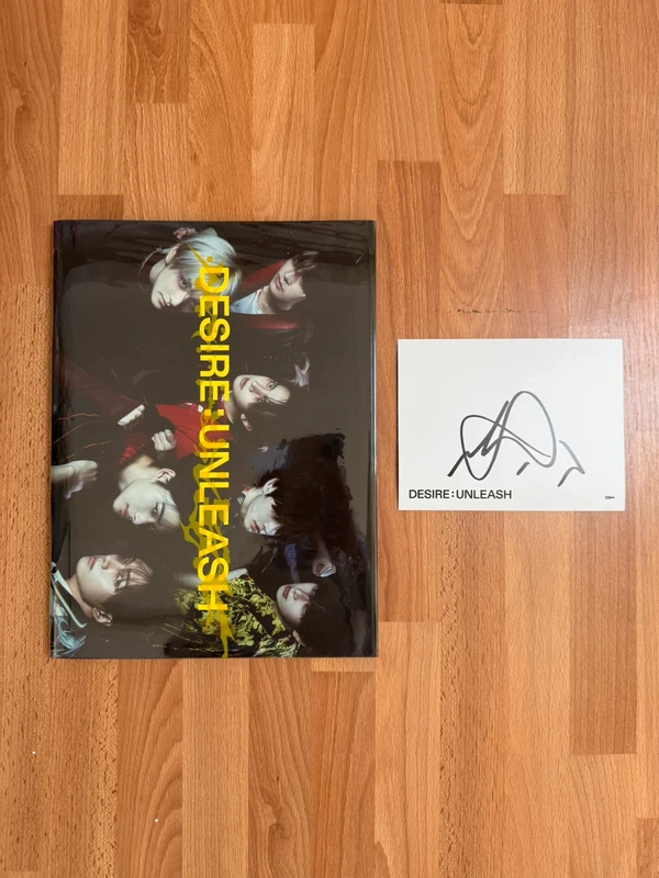 Enhypen Desire: Unleash signed album Niki