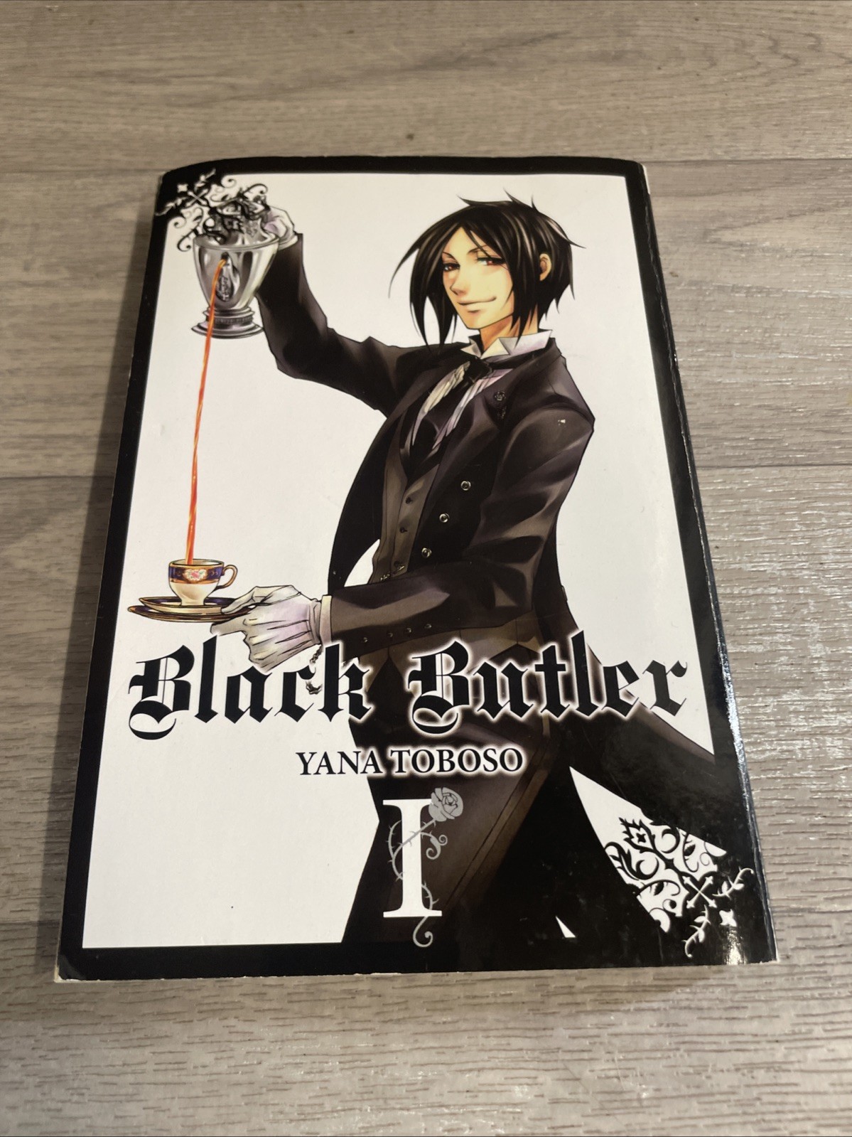 Black Butler, Vol. 1 (Volume 1)