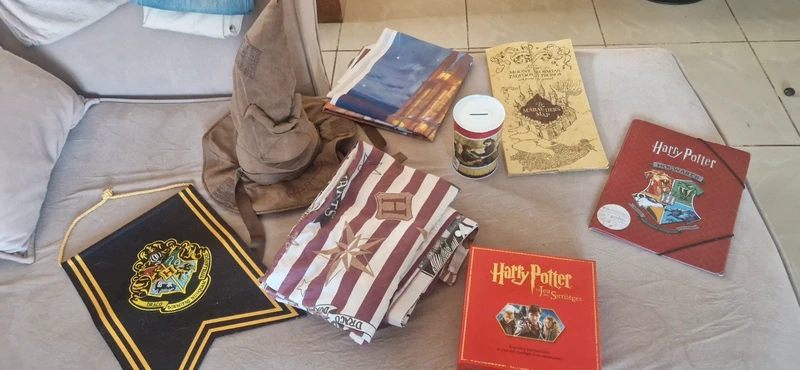 Lot Harry Potter: housse de couette et jeu/ décoration