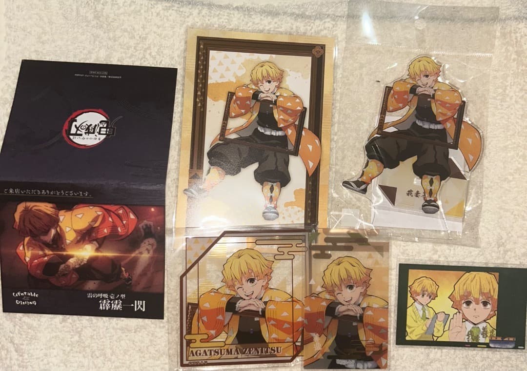 Demon Slayer Kimetsu no Yaiba Zenitsu Agatsuma Acrylic Stand Recollection Collec