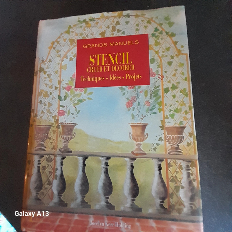 Livre Stencil- créer et décorer
