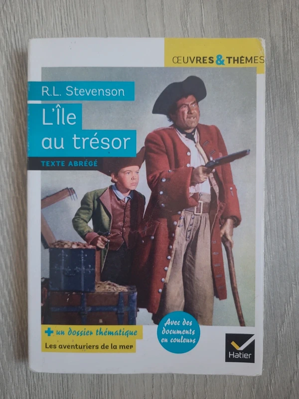 Livre L'île au trésor de R.L Stevenson