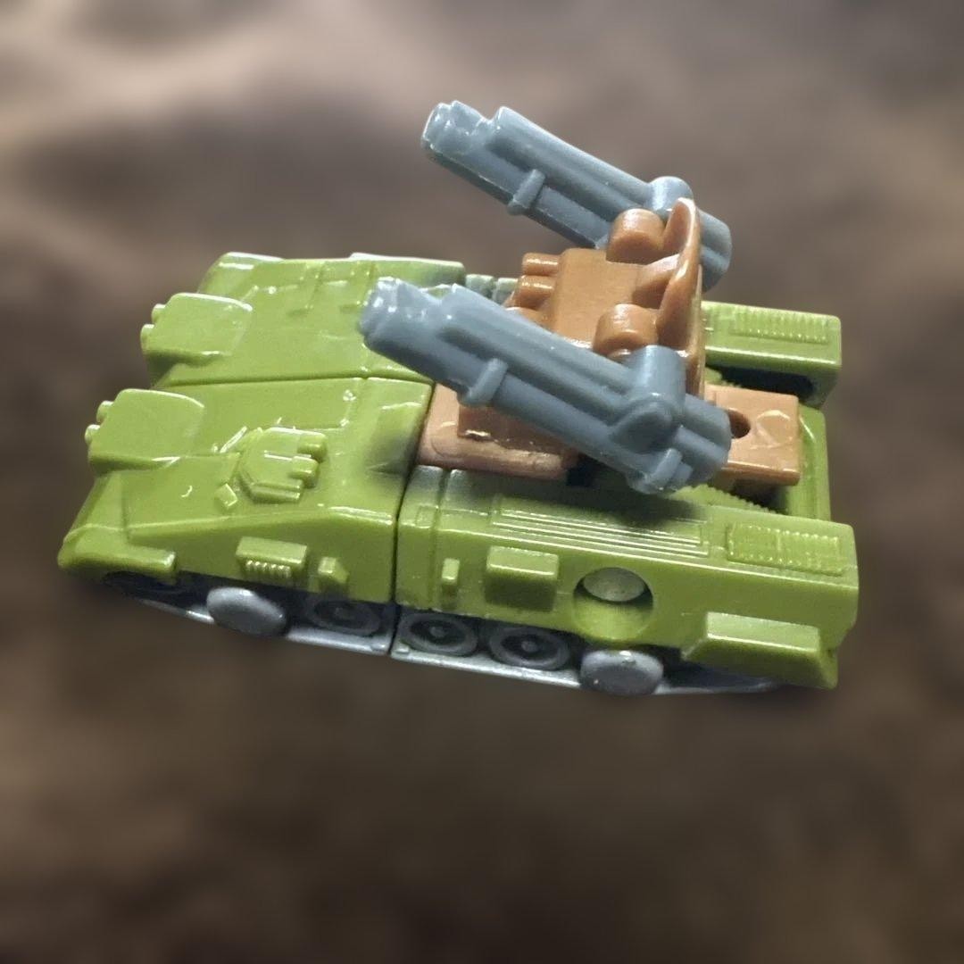 Takara Tomy Transformers Battle Patrol Team MT-11 Side Track Micro Transformer