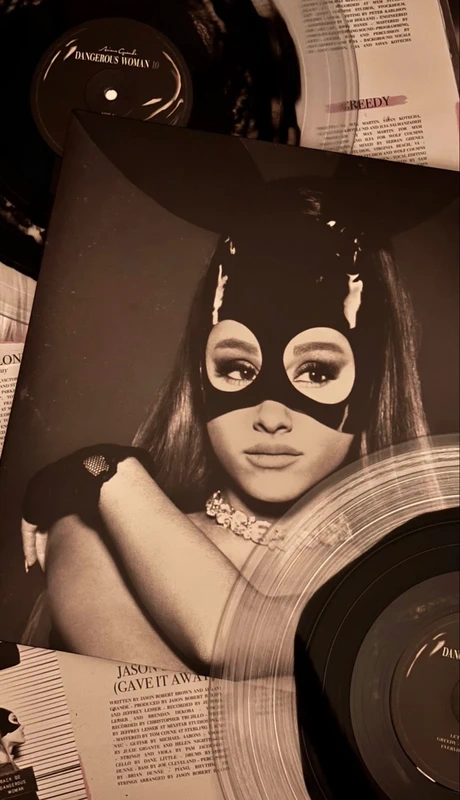 Read Description! Dangerous woman vinyl