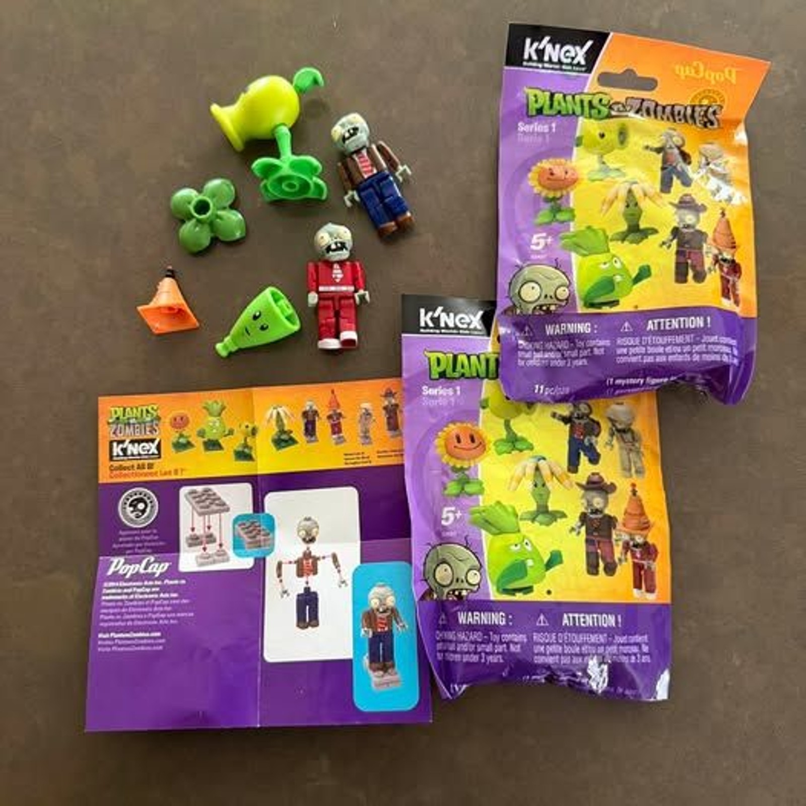 K'NEX Plants vs. Zombies serie 1 figure misteriose una aperta, due sigillate