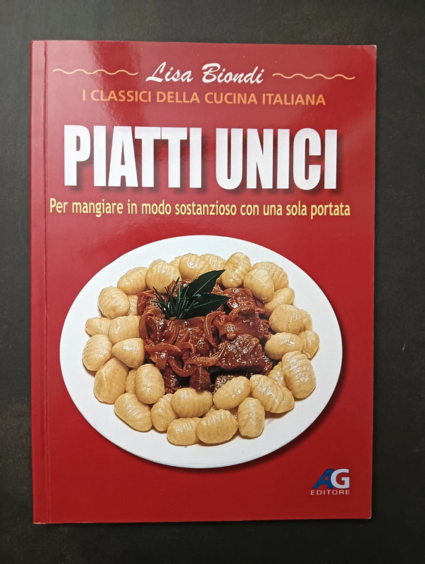 Libro " piatti unici"