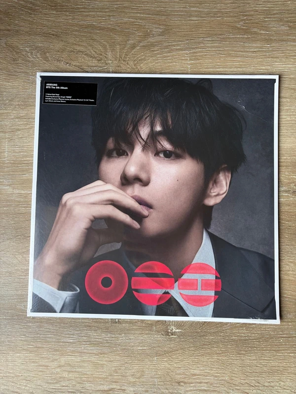 BTS - Arirang vinyl V (sealed/velvet red vinyl)