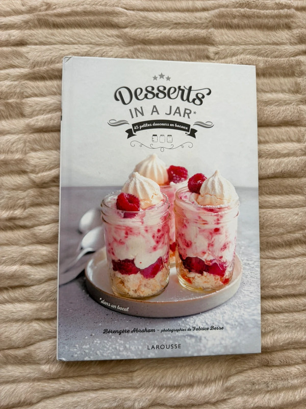 Livre Desserts in a Jar