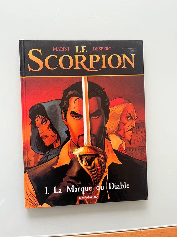 Bandes dessinées Le scorpion