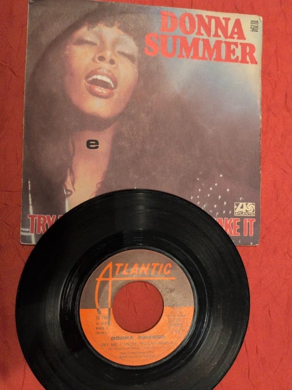 45 tours Donna Summer Try me i know we can make it