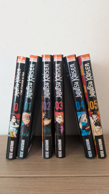 Lot de 6 tomes " Jujutsu Kaisen"