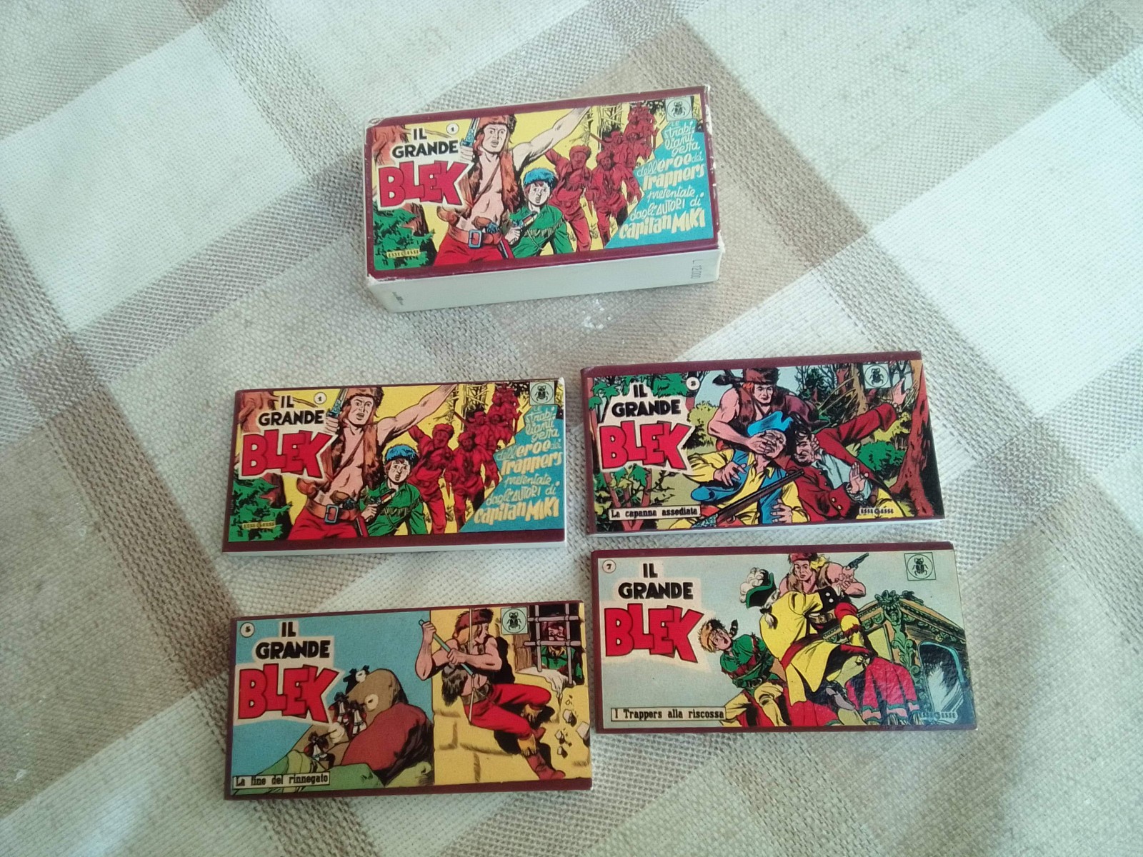 IL GRANDE BLEK COFANETTO STRISCIA 4 mini album - Dardo Lo Scarabeo - STRISCE 1-8